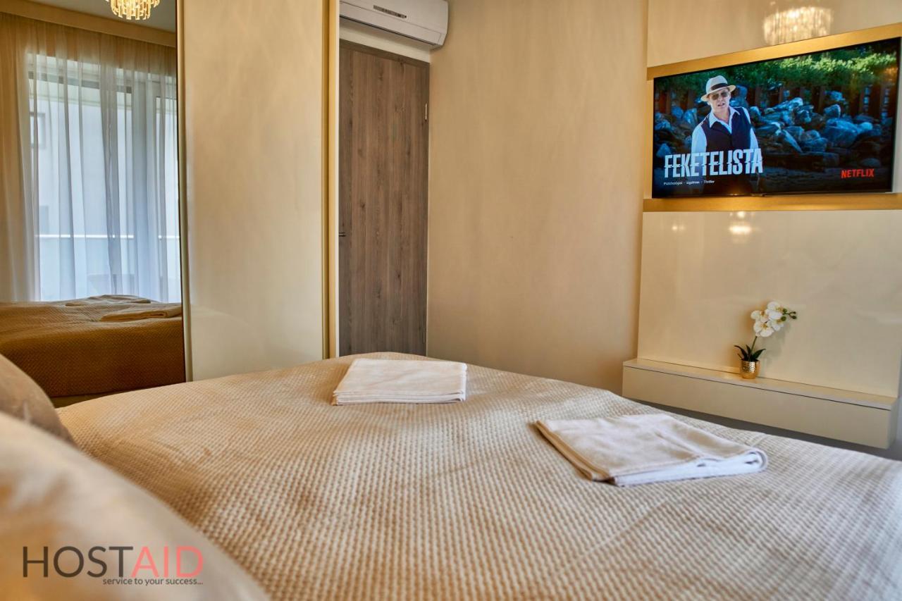 Azur Apartment - Hostaid Siofok Dış mekan fotoğraf