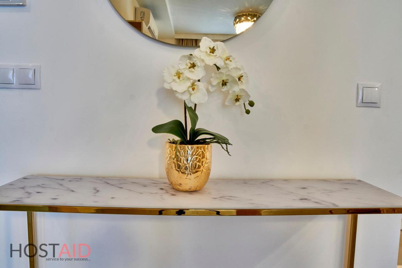 Azur Apartment - Hostaid Siofok Dış mekan fotoğraf