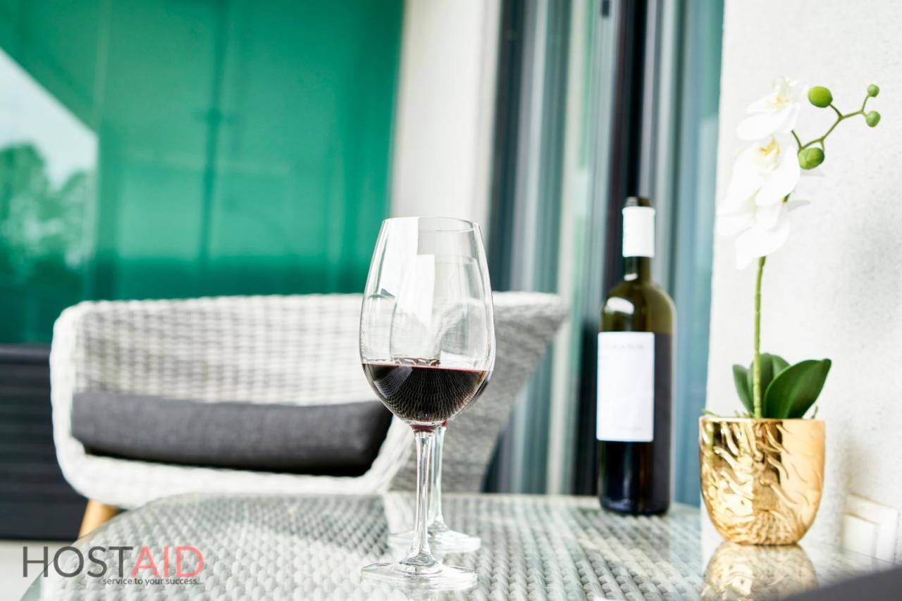 Azur Apartment - Hostaid Siofok Dış mekan fotoğraf
