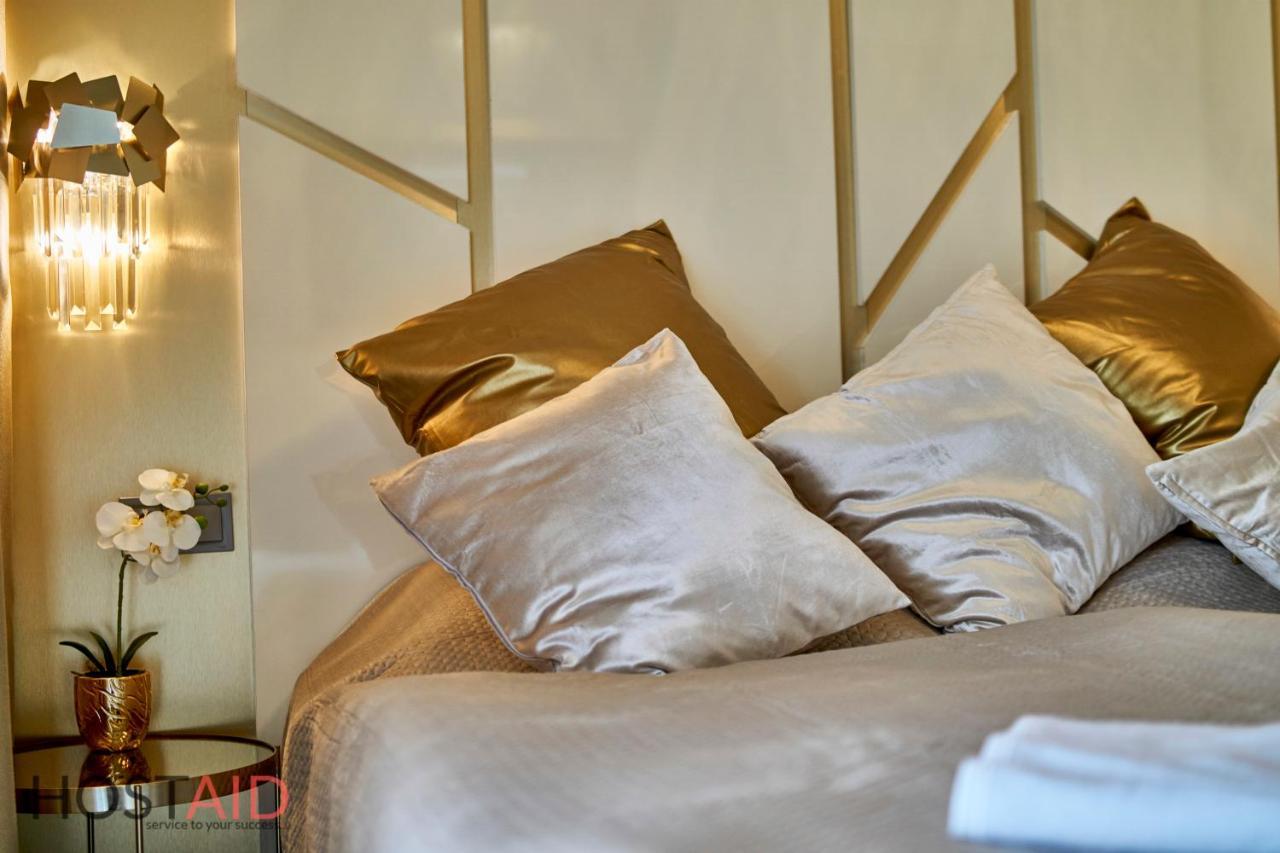 Azur Apartment - Hostaid Siofok Dış mekan fotoğraf